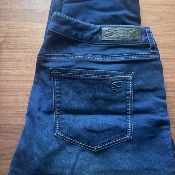 Women's Seven 7 Stretch Capris - Picture 2 of 2